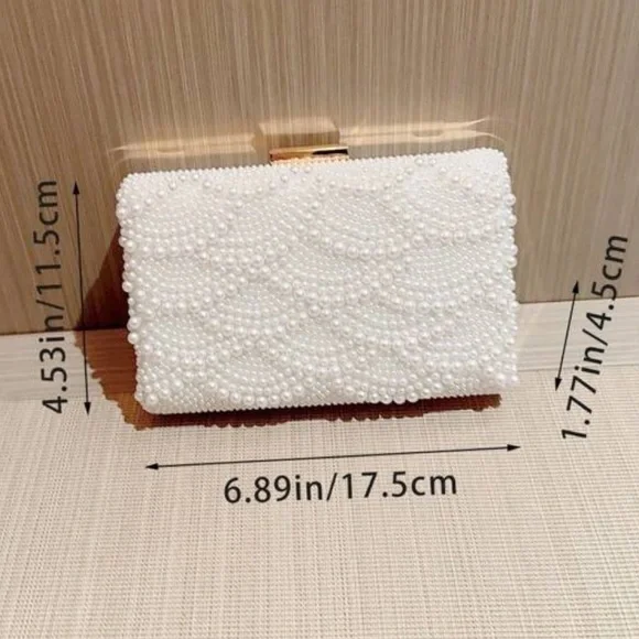 💎 Embellished Clutch 💎 - Picture 2 of 8